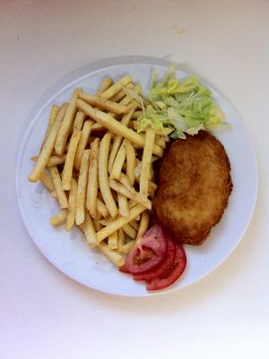 Poulet Gordonbleu mit Pommes