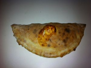 21.Pizza Calzone gedeckt